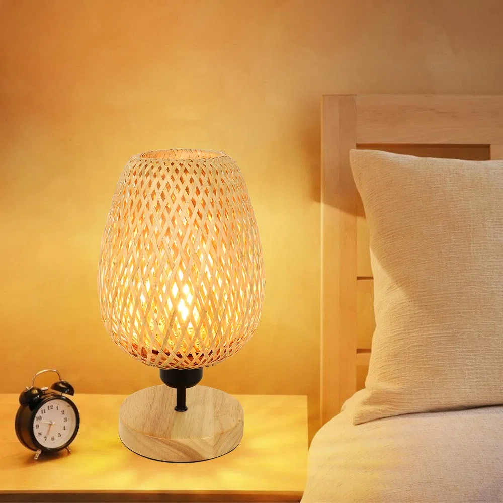 Depuley Modern LED Tischlampe Rattan aus Bambus und Holz, Dekorative Nature Tischleuchte mit E27-Fassung max. 60 Watt, Nachtlicht Leselampe für Schalfzimmer Kinderzimmer, Glühbirne enthalten