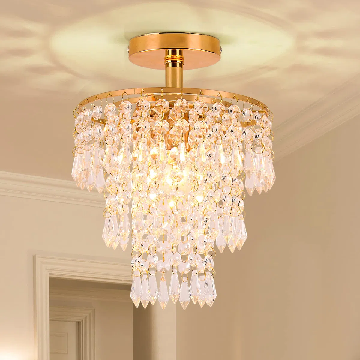 FRIXCHUR Mini Größe Kristall Kronleuchter Moderne Unterputz Deckenleuchte 3-Stufen Regentropfen Kristall Anhänger Beleuchtung Dekoration für Schlafzimmer Flur Wohnzimmer, E26 Basis, Gold