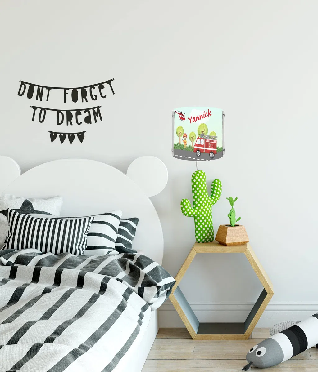 WA-1009, Feuerwehr, Kinderzimmer Wandlampe personalisiert mit Namen, Nachtlicht/Schlummerlicht für Steckdose, E14, 22 x 22,5 x 8,5 cm